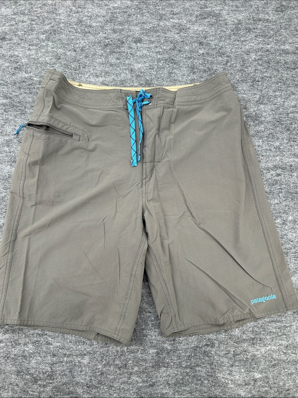 Men's Patagonia Minimalist Wavefarer® Board Shorts - 19 (36) Gray